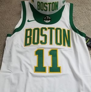 Boston Celtics Jersey w/Snapback hat. All Nwt